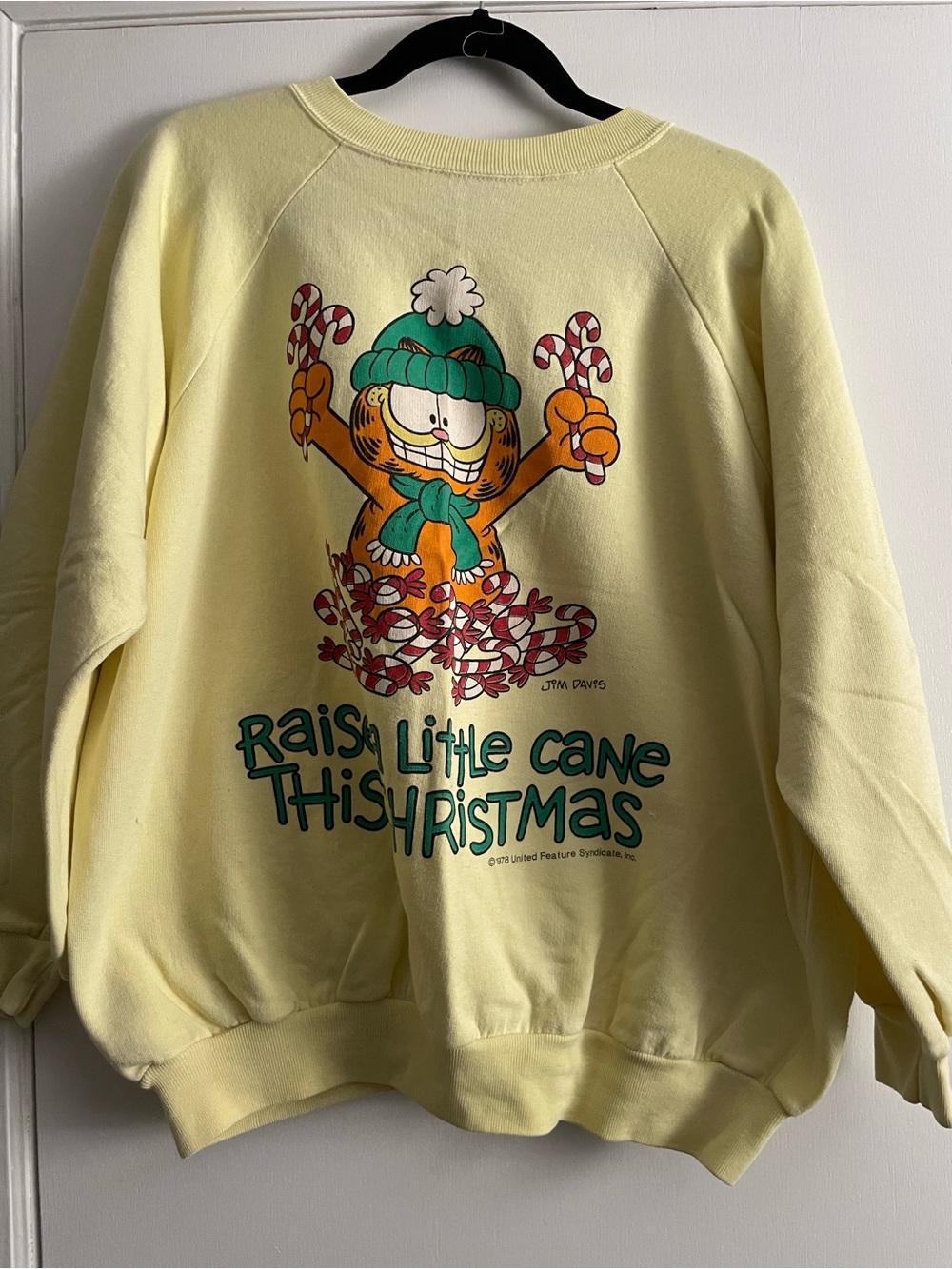 Vintage Yellow Garfield Christmas Sweatshirt